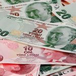 Турецкая лира упала почти на 10% на фоне смены главы ЦБ