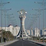 В Туркменистане построят 300-метровый монумент ко дню независимости