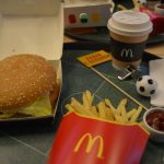 McDonald's закрывает все 850 ресторанов в России