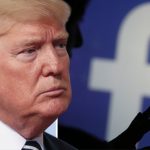 Facebook сохранил блокировку аккаунта Трампа