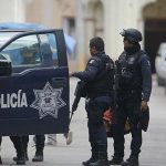 В Мексике отстранили от работы группу полицейских, подозреваемых в казни 8 человек