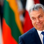 Еврокомиссия рекомендовала заморозить финансирование Венгрии на €7,5 млрд