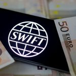 В США и ЕС допустили отключение от SWIFT не всей России