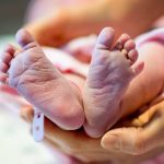 Женщина родила двух детей с разницей в 2,5 месяца