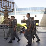 Израиль эвакуировал 125 тыс. человек из приграничных районов