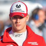 Сын легендарного Шумахера покинул "Формулу-1" Сын легендарного Шумахера покинул "Формулу-1"
