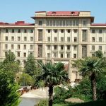 Занятия в учебных заведениях Азербайджана возобновятся в конце апреля
