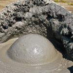 Сотрудники Института геологии и геофизики отправились на территорию извержения вулкана