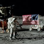 Россия не позволит США приватизировать Луну, заявил Рогозин