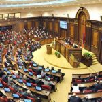 В армянском парламенте произошел конфликт между депутатами от власти и оппозиции