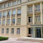 В Азербайджане ожидается переход к гибридной и очной форме обучения