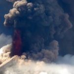 На острове Стромболи произошло извержение вулкана