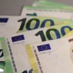 В Швейцарии могут провести референдум о выплате всем гражданам по €7000