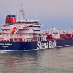 Члены экипажа захваченного Ираном танкера здоровы, сообщили в Британии