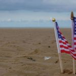 В США закрывают пляжи и парки из-за роста заболеваемости COVID-19