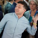 Зеленский эмоционально ответил режиссеру из Армении, который обвинил его в "поддержке" войны