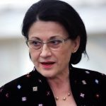 В Румынии уволили министра за комментарий об убийстве подростка