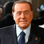 Сильвио Берлускони пришел на консультации с президентом Италии