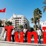 В Тунисе вводят комендантский час из-за ситуации с коронавирусом