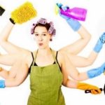 Домохозяйки в законе: нужно ли выплачивать им пособия?