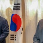 США и Южная Корея откладывают совместные военные учения