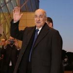 Президентом Алжира избран экс-премьер Абдельмаджид Теббун