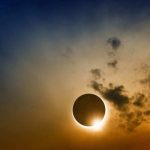 Жители стран Персидского залива наблюдали солнечное затмение