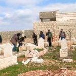 Сторонники Асада оскверняют могилы в Идлибе