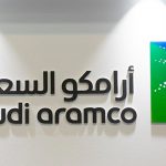 Прибыль Saudi Aramco упала почти вдвое