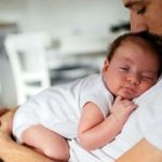 Папы в декрете: новоиспеченные отцы  могут получить две недели оплачиваемого отпуска