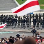 В Минске оцепили Октябрьскую площадь перед митингом