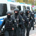 Полиция Берлина пока не рассматривает инцидент у офиса Меркель как теракт