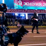 В Минске на протестах задержали больше 400 человек