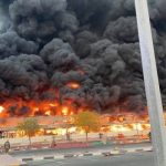 Крупный пожар произошел в промзоне в ОАЭ