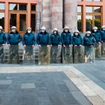 У здания парламента Армении оппозиция снова требует отставки Пашиняна