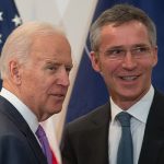 Генсек НАТО: С Байденом проведут консультации по отношениям с Россией