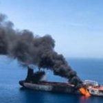 Нефтяной танкер подорвался на мине на границе Саудовской Аравии и Йемена