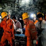 При взрыве газа на шахте в Китае погибли десятки человек