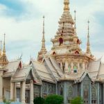 Таиланд возобновит выдачу туристических виз по прибытии в страну