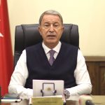 Глава Минобороны Турции осудил нападки французской коллеги в адрес Анкары