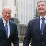 В Украине возбудили уголовные дела против Байдена и Порошенко