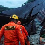 В Индонезии из-за оползня 20 человек пропали без вести