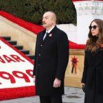 Президент Ильхам Алиев и Первая леди Мехрибан Алиева посетили Аллею шехидов в связи с 31-й годовщиной кровавой трагедии 20 Января 
