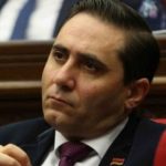 Армянский депутат призвал власти Армении выйти из Facebook