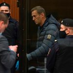 Адвокаты Навального сообщили, что его увезли из СИЗО в Кольчугино в неизвестном направлении