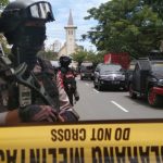 Террористы, взорвавшие церковь в Индонезии, оказались семейной парой