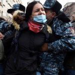 Cтычки с силовиками произошли в Ереване на акции протеста