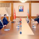 Сельджук Байрактар посетил Министерство Обороны Азербайджана