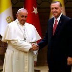 Эрдоган пожелал Папе Римскому восстановления после операции