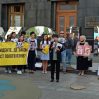 Участники митинга в Киеве призвали Зеленского поддержать "заложников Кремля"